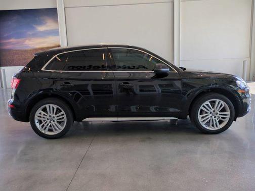 2018 Audi Q5 2.0T Premium Plus