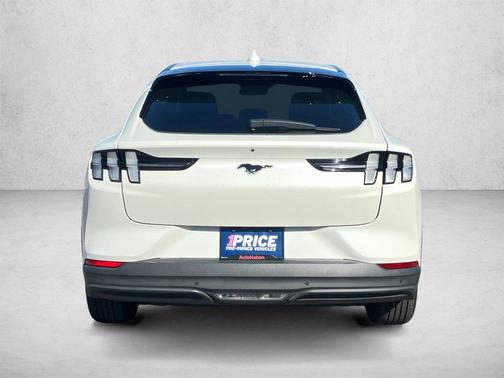 Star White Metallic Tri-Coat 2022 Ford Mustang Mach-E Select