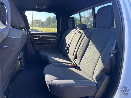 2023 RAM 2500 Big Horn Crew Cab 4x4 6'4' Box