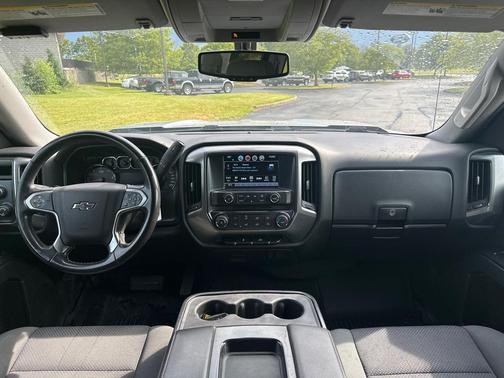 Silver Ice Metallic 2018 Chevrolet Silverado 1500 1LT
