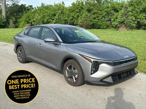 2025 Kia K4 LXS