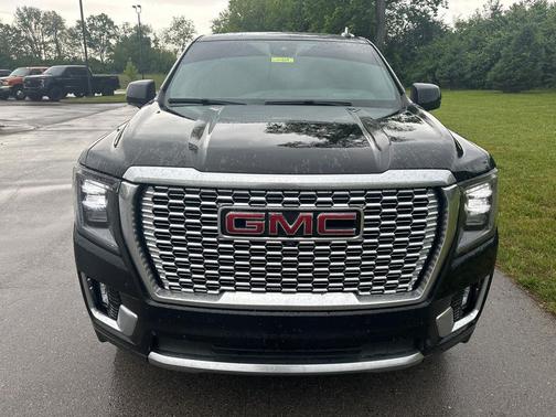 Onyx Black 2024 GMC Yukon XL Denali