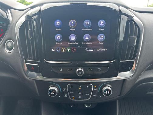 Mosaic Black Metallic 2023 Chevrolet Traverse LT Cloth