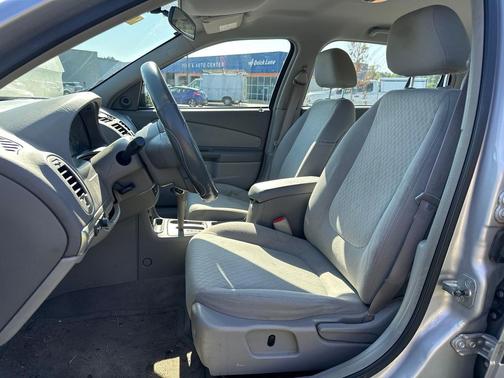 2004 Chevrolet Malibu Base