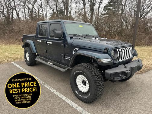 2025 Jeep Gladiator Nighthawk