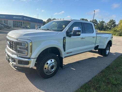 2024 Ford F-450 Lariat