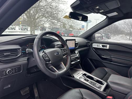 2023 Ford Explorer ST-Line