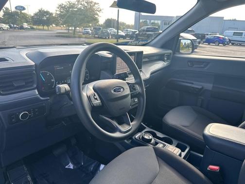 2024 Ford Maverick XL