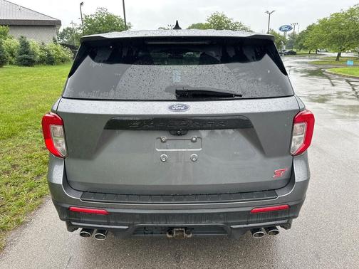 Carbonized Gray Metallic 2022 Ford Explorer ST