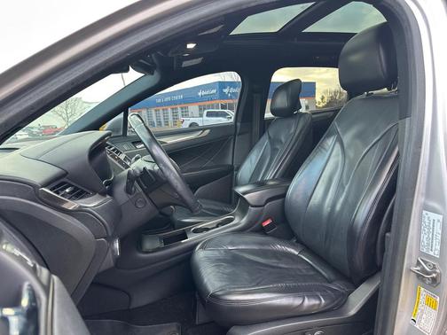 2019 Lincoln MKC Select