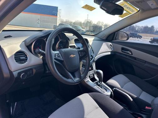 2014 Chevrolet Cruze LS