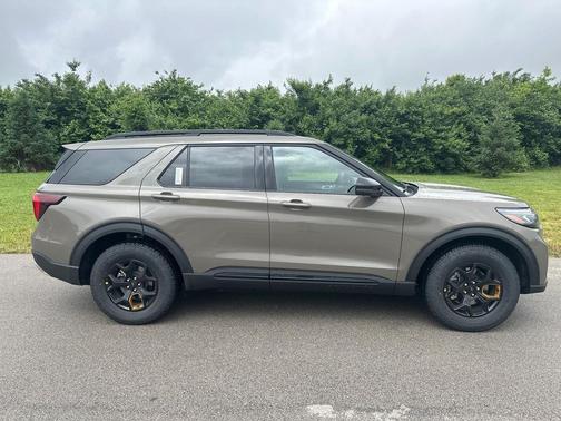 Marsh Gray 2026 Ford Explorer Tremor
