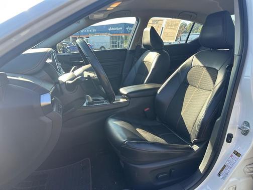 2019 Nissan Altima 2.5 SR