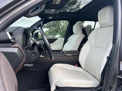 2023 Lexus LX 600 Luxury