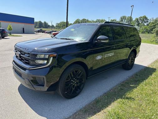 Agate Black 2026 Ford Expedition Max Platinum
