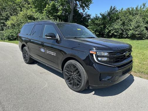 Agate Black 2026 Ford Expedition Max Platinum
