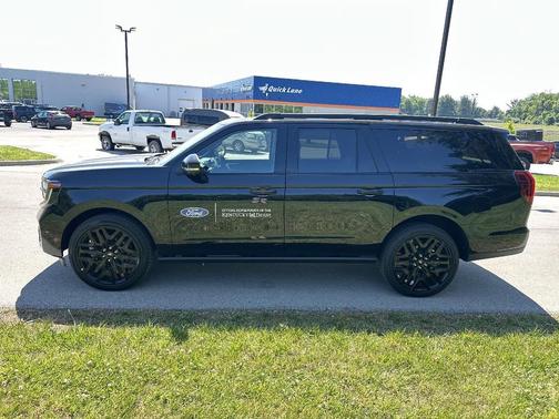 Agate Black 2026 Ford Expedition Max Platinum