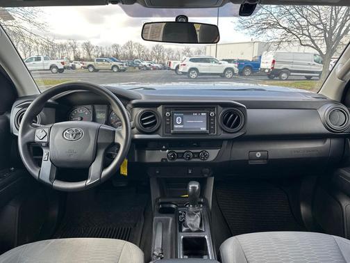 2017 Toyota Tacoma SR