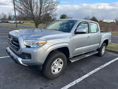 2017 Toyota Tacoma SR