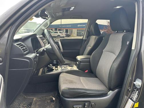 2020 Toyota 4Runner SR5
