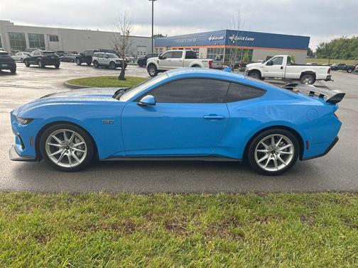 Grabber Blue Metallic 2024 Ford Mustang GT Premium