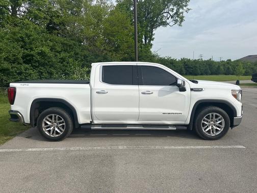 Summit White 2020 GMC Sierra 1500 SLT
