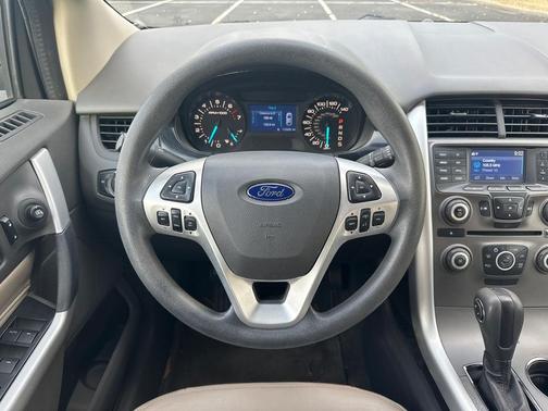 2014 Ford Edge SE