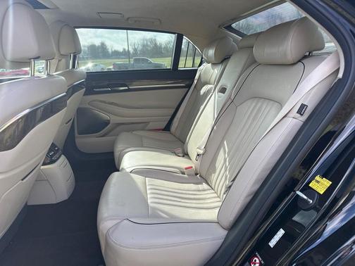 Caspian Black 2017 Genesis G90 5.0 Ultimate