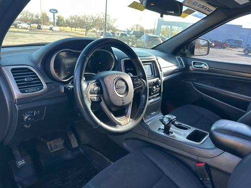 2015 Jeep Grand Cherokee Laredo