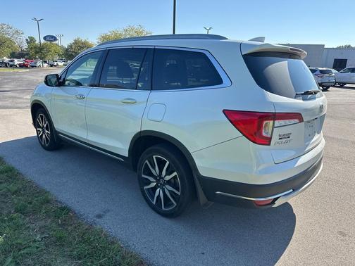 2020 Honda Pilot AWD Elite