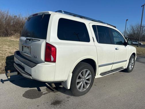 2010 INFINITI QX56 Base