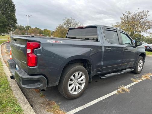 2022 Chevrolet Silverado 1500 Custom