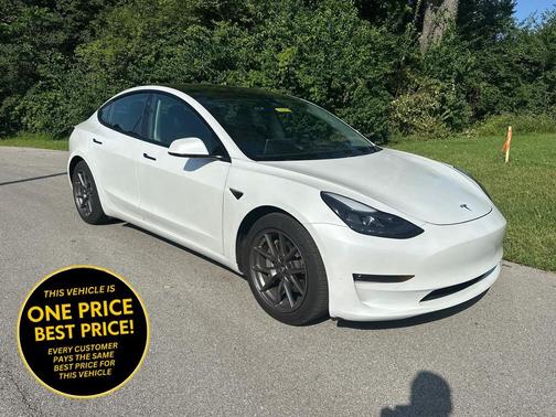 Pearl White Multi-Coat 2021 Tesla Model 3 Long Range