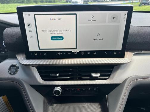 Space White Metallic 2026 Ford Explorer Active