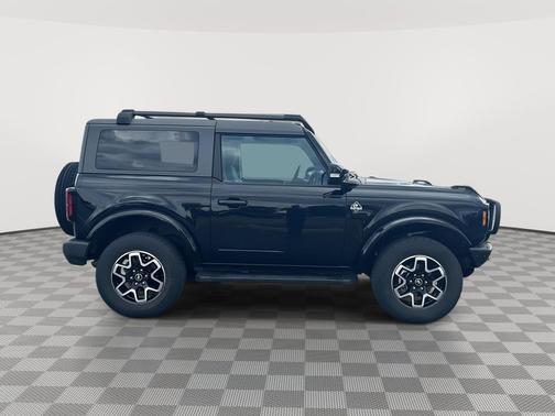 Shadow Black 2021 Ford Bronco Outer Banks