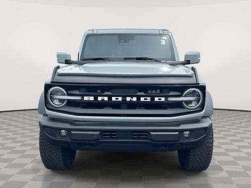 Cactus Gray 2022 Ford Bronco Outer Banks