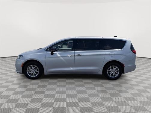 Silver Mist Clearcoat 2024 Chrysler Pacifica Touring L