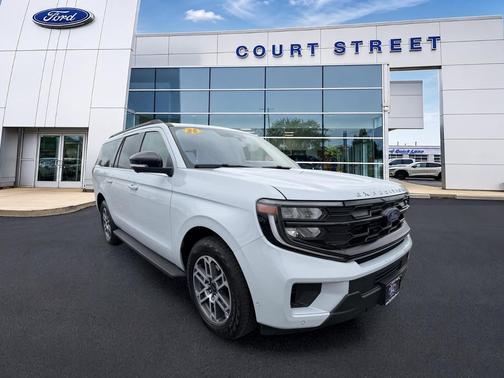 Space Silver 2025 Ford Expedition Max Active 4x4