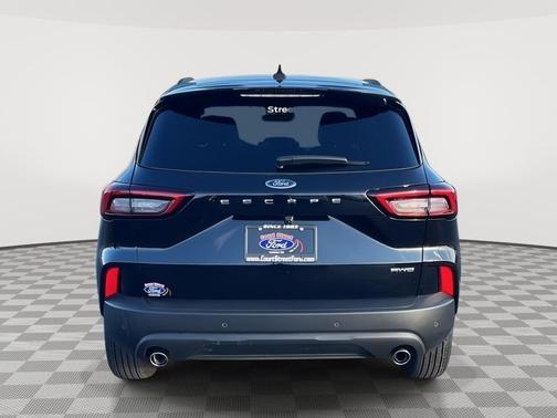 Agate Black 2025 Ford Escape ST-Line