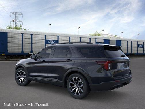 Agate Black Metallic 2026 Ford Explorer ST-Line