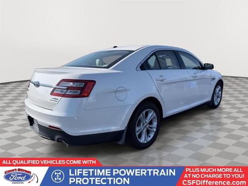 2015 Ford Taurus SEL