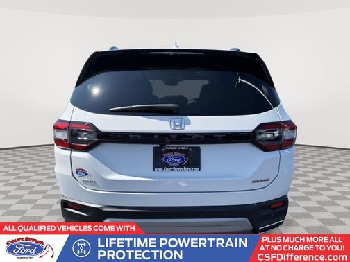 2025 Honda Pilot Touring 8-Passenger