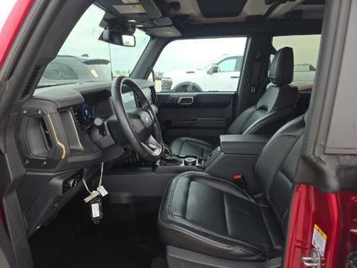 Ruby Red Metallic Tinted Clearcoat 2025 Ford Bronco Badlands