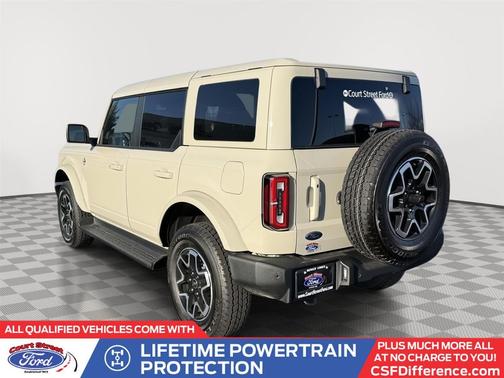 2025 Ford Bronco Outer Banks