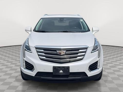Crystal White Tricoat 2019 Cadillac XT5 Luxury