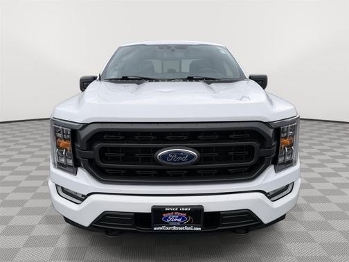 Oxford White 2022 Ford F-150 XLT