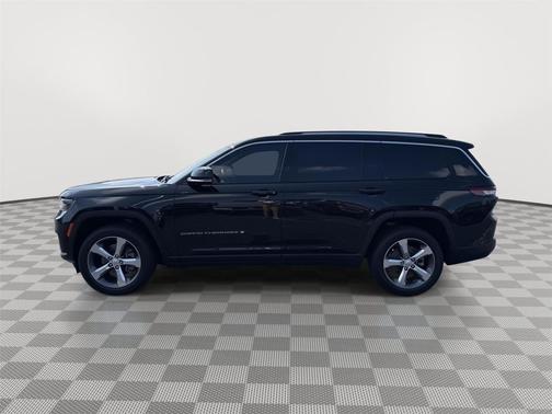Diamond Black Crystal Pearlcoat 2022 Jeep Grand Cherokee L Limited
