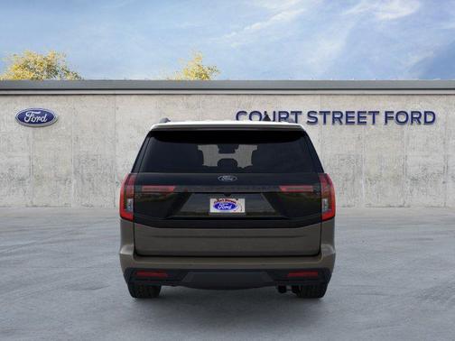 Marsh Gray 2026 Ford Expedition Tremor