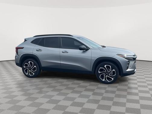 2025 Chevrolet Trax FWD 2RS