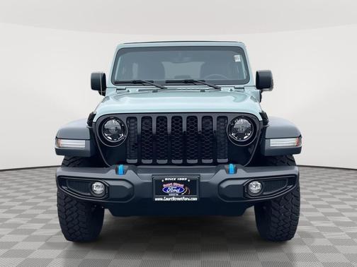 Earl Clearcoat 2023 Jeep Wrangler 4xe Willys